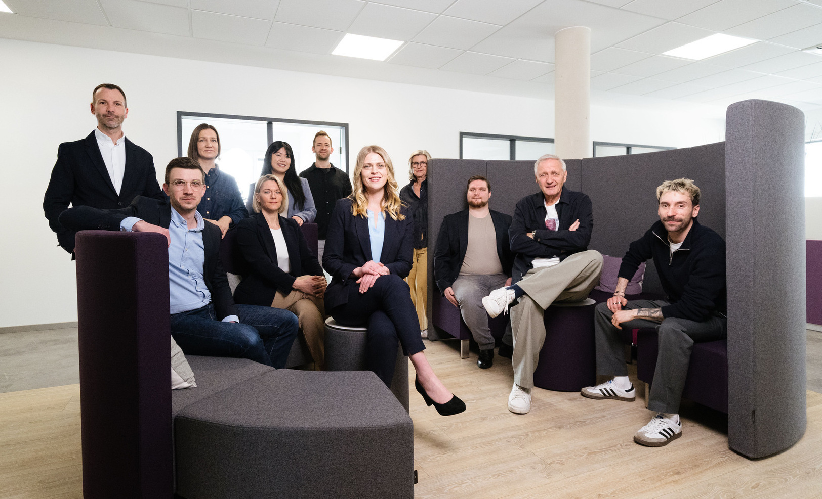 Das Team von RoConsulting. Nico Fischerkeller (ganz links, stehend) ist der neue, alleinige Gesellschafter des Unternehmens. Foto: RoConsulting