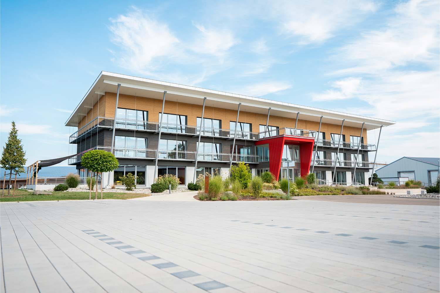 Der Firmenstandort in Ziemetshausen. Fotos: Aumann Holzbau
