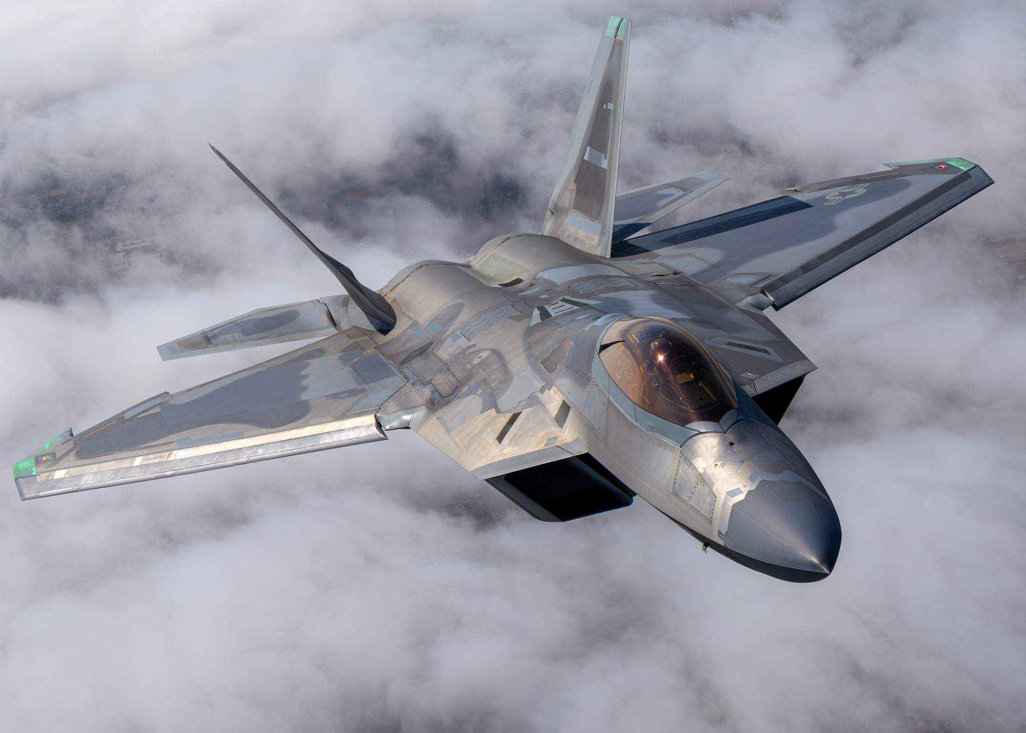 Dual-Use-Potenzial: Wie viel zivile Industrie kann in Deutschland auch militärisch genutzt werden? Foto: Adobe Stock/ ranchorunner