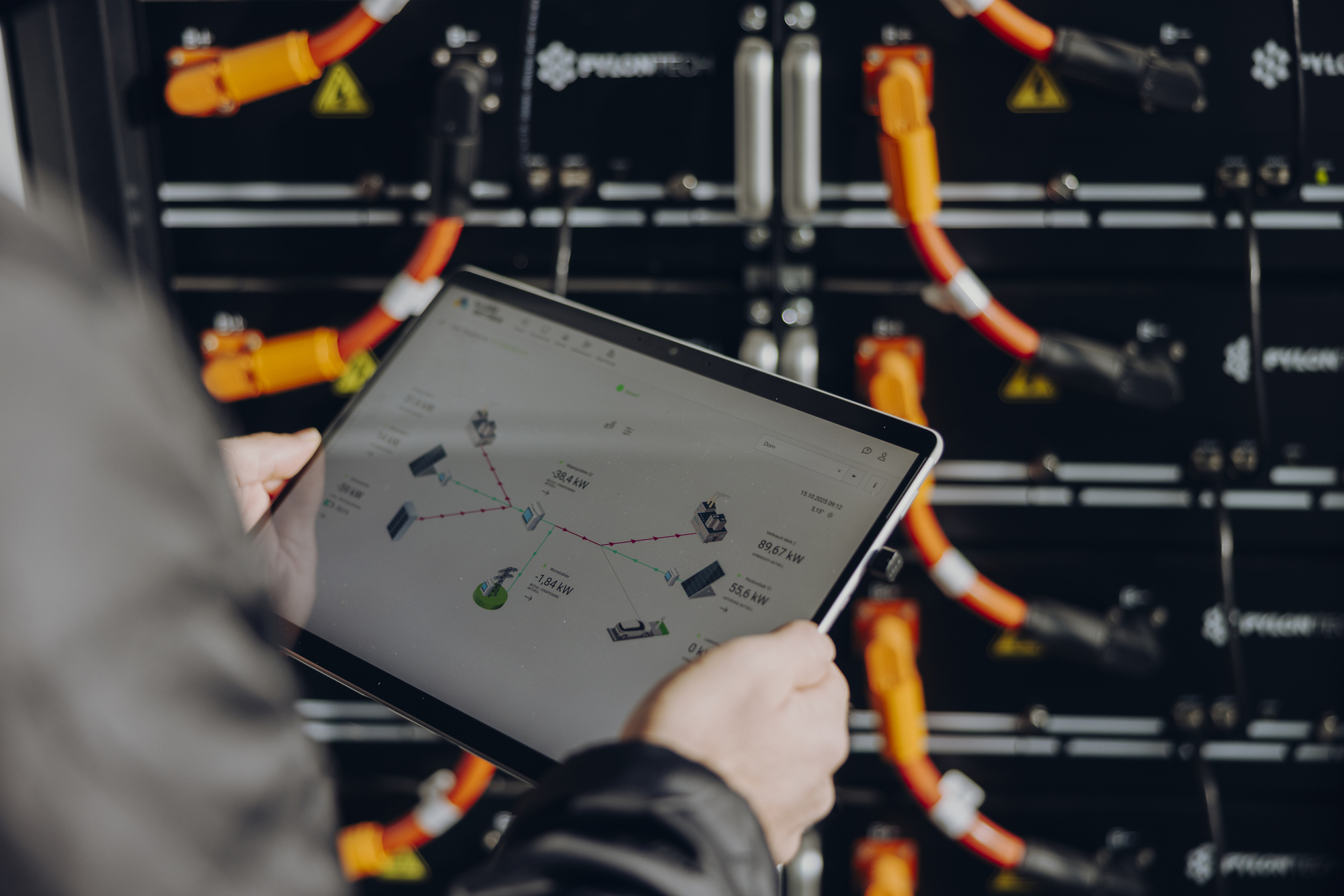 Allgäu Batterie unterstützt auch Ihr Unternehmen dabei, die Energiewende wirtschaftlich umzusetzen. Foto: Allgäu Batterie
