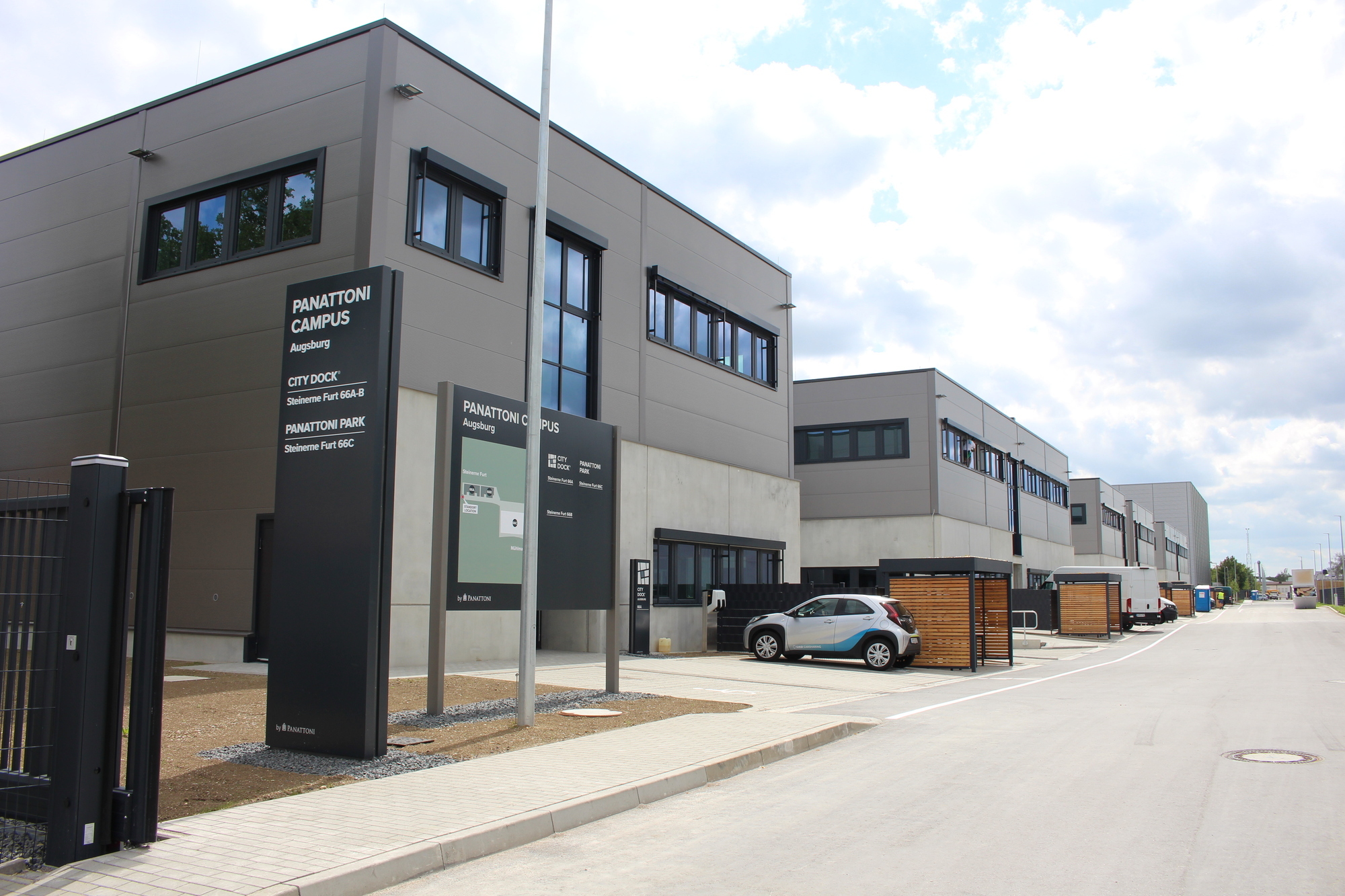 Die City Docks. Insgesamt gibt es sieben Hallen. Foto: B4B/ Katharina Seeburger