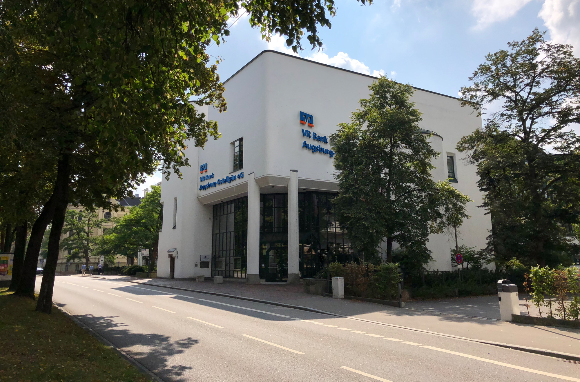 Symbolbild. Die Haupstelle der VR Bank Augsburg-Ostallgäu eG in der Schießgrabenstraße in Augsburg. Foto: VR Bank Augsburg-Ostallgäu