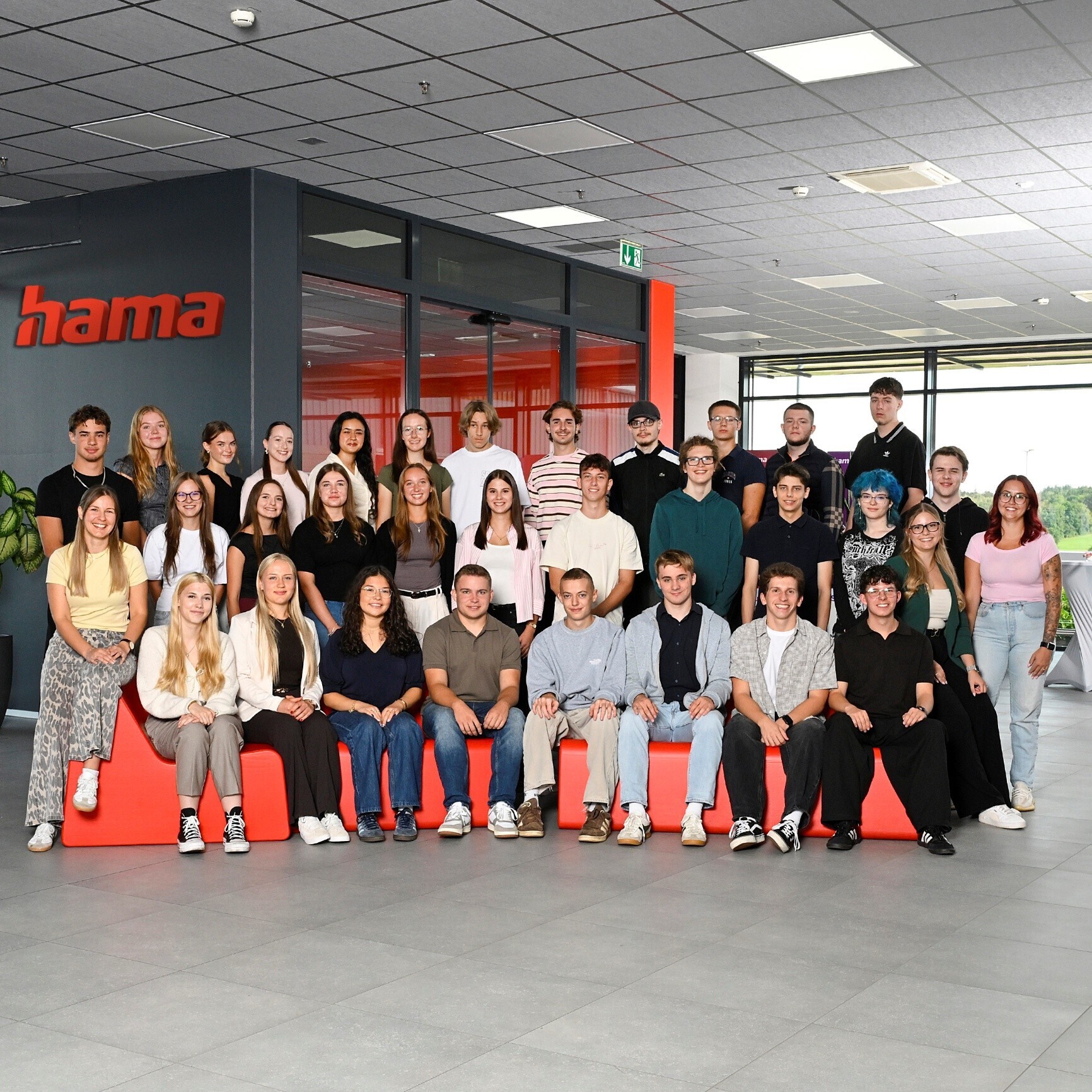 Am 1. September haben 31 Nachwuchskräfte ihre Ausbildung oder ihr duales Studium bei Hama begonnen