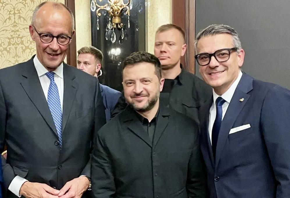 Beim jüngsten Staatsbesuch des Bundeskanzlers in Kiew hat Hensoldt eine Absichtserklärung mit dem ukrainischen Verteidigungsministerium geschlossen. Foto: Hensoldt